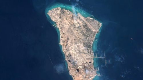 ইরানের খার্গ দ্বীপে ভয়াবহ হামলা যুক্তরাষ্ট্রের