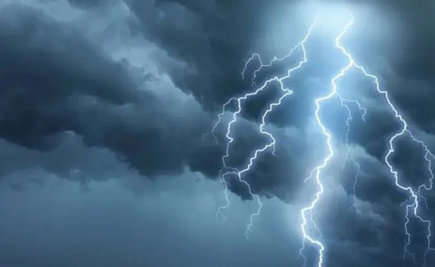 বজ্রপাতে ৪ জেলায় ৯ জনের মৃত্যু