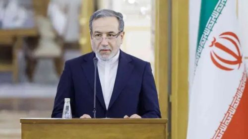 যুক্তরাষ্ট্র যুদ্ধ থেকে সম্মানজনক প্রস্থানের পথ খুঁজছে : দাবি ইরানের