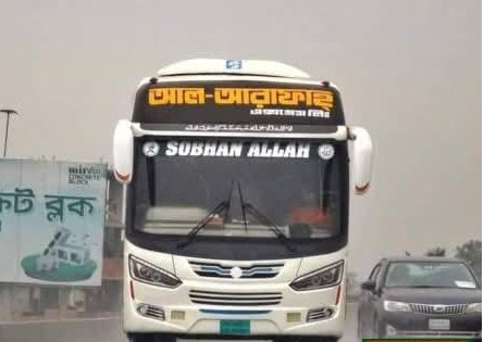 কুবিতে ৩০ হাজার টাকায় বাস হস্তান্তর, অন্ধকারে প্রশাসন