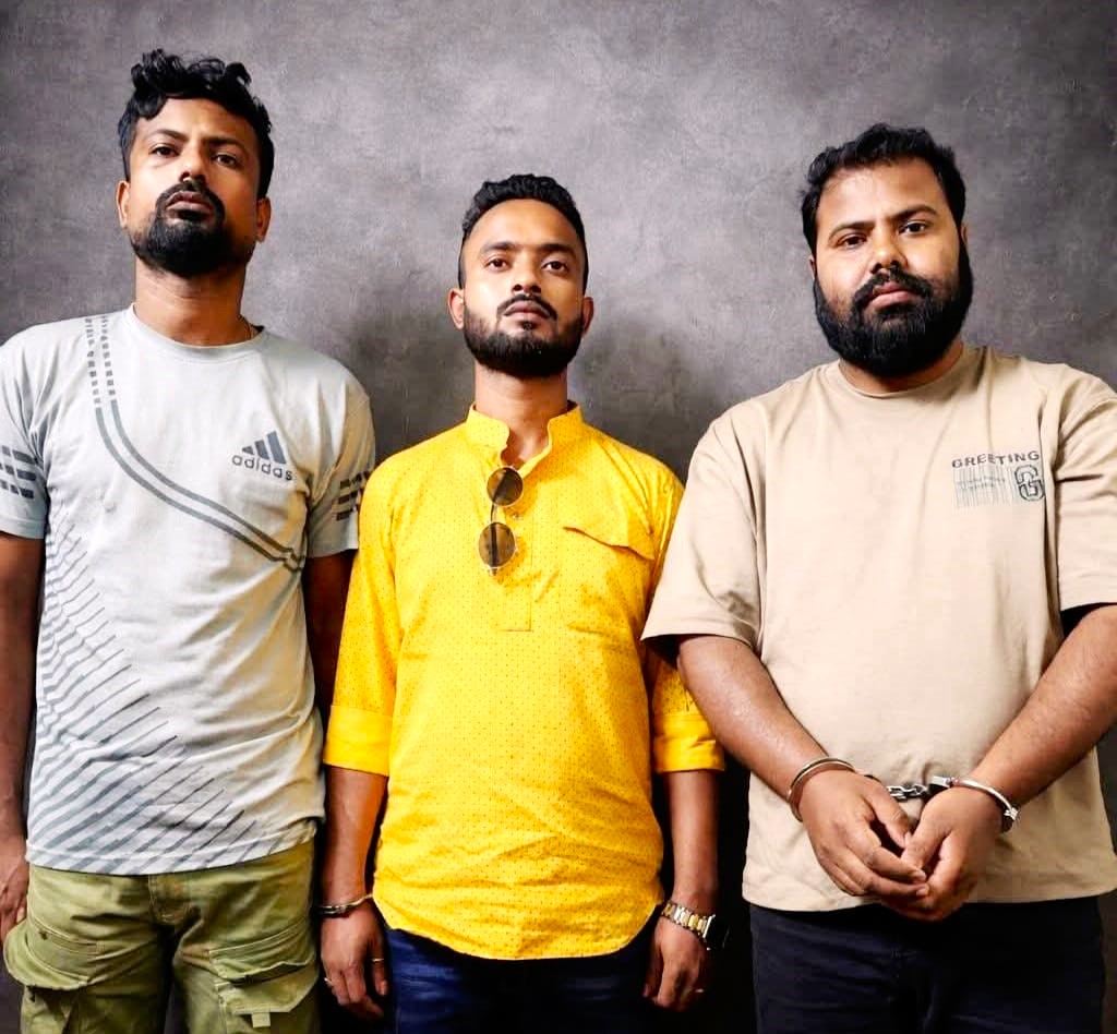 বকশীগঞ্জে বিপুল পরিমাণ ইয়াবাসহ সাবেক ছাত্রদল নেতাসহ গ্রেফতার ৩