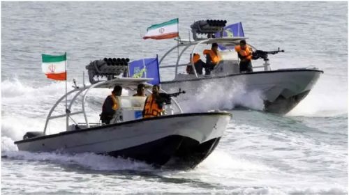 হরমুজে তিনটি জাহাজে হামলা, দুটি জব্দ করার দাবি আইআরজিসির