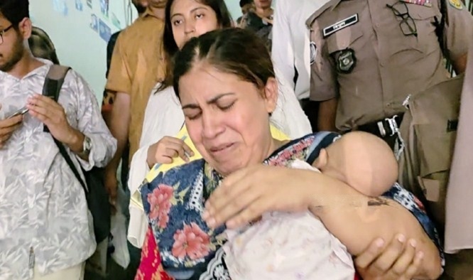 দেড় মাসের সন্তান নিয়ে যুব মহিলা লীগ নেত্রী শিল্পী কারাগারে