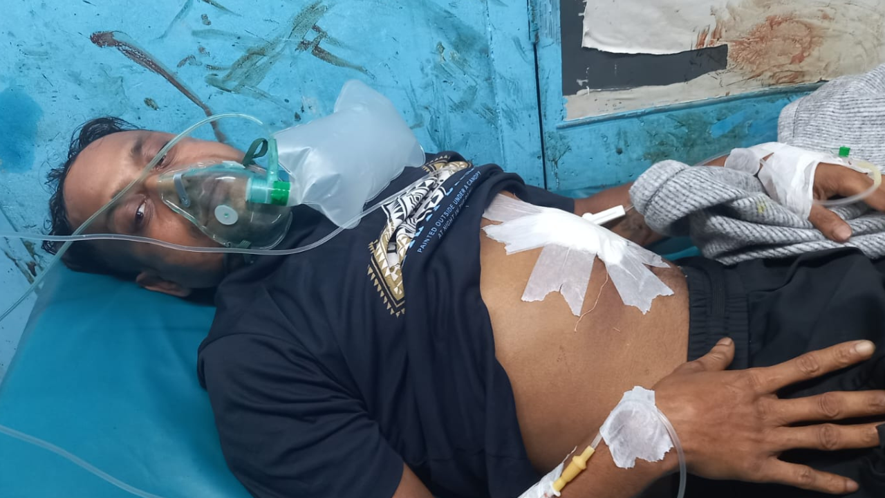 ঢাকায় নেওয়ার পথে গুলিবিদ্ধ আন্ত : জেলা ডাকাত সর্দার রাজুর ওপর আরও একদফা হামলা