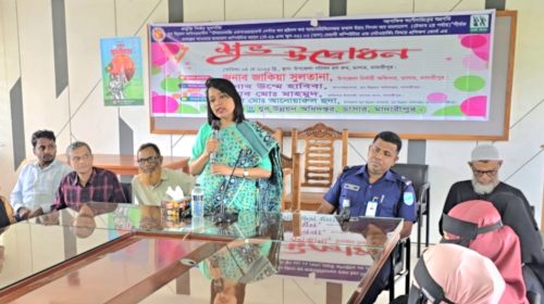 মাদারীপুর যুব উন্নয়ন অধিদপ্তরের ভ্রাম্যমান কম্পিউটার প্রশিক্ষন কোর্সের উদ্বোধন