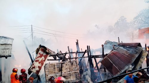 বান্দরবানে মধ্যরাতের অগ্নিকাণ্ডে বাঘমারা বাজারের অন্তত ৫০টি দোকানপাট ও বসতঘর ক্ষতিগ্রস্ত