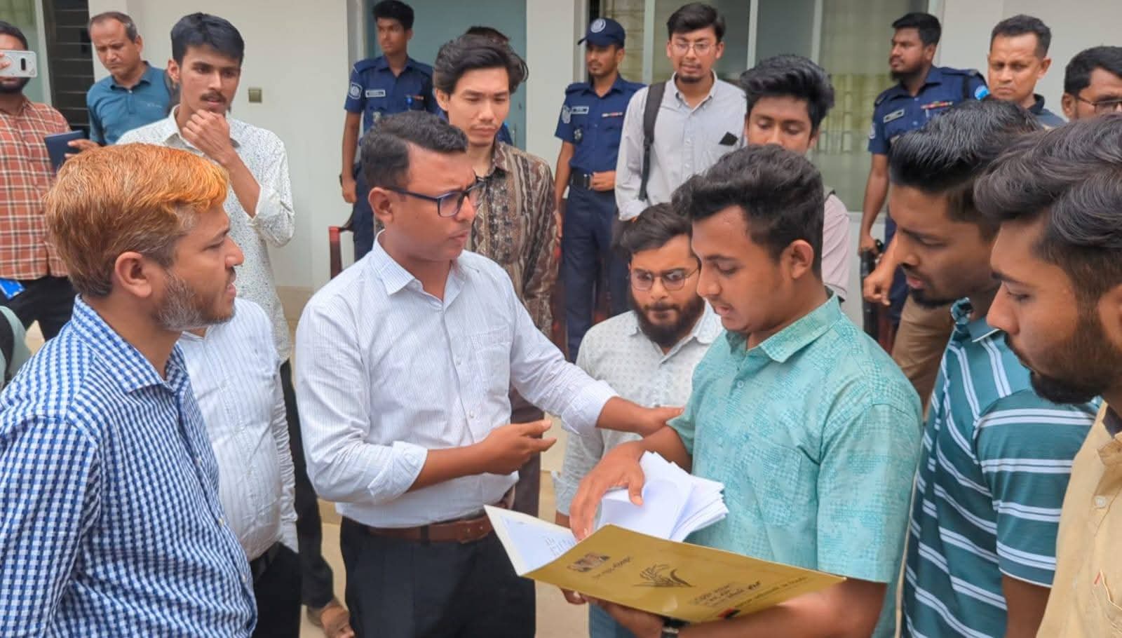 রাঙ্গামাটি বিজ্ঞান ও প্রযুক্তি বিশ্ববিদ্যালয়ের ভিসির অপসারণের দাবি