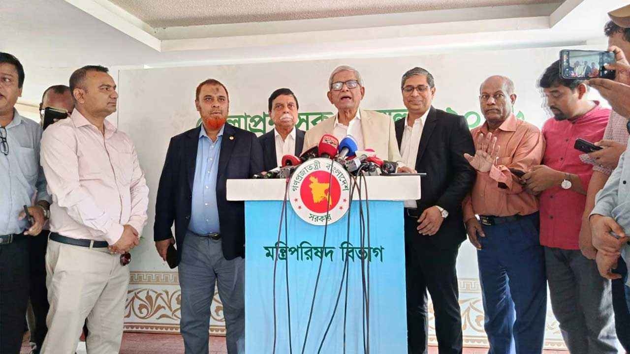 এক বছরের মধ্যে স্থানীয় সরকার নির্বাচন, দুর্নীতির বিরুদ্ধে কঠোর বার্তা: মির্জা ফখরুল